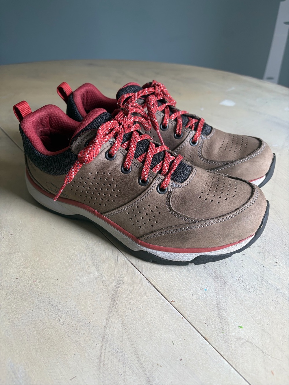 L.L.BEAN TEK 2.5 women’s Trailduster hiking Tan shoes size 9 Medium lace up